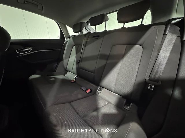 Audi e-tron sportback 55 edition quattro 95 kwh 408pk 2022 (origineel-nl), p-951-gf - afbeelding 22 van  35