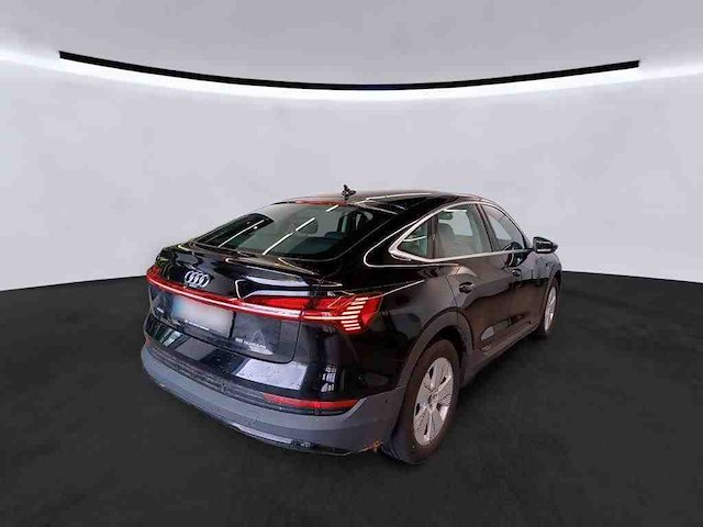 Audi e-tron sportback 55 quattro 95 kwh 300kw automaat 2022 - afbeelding 11 van  18