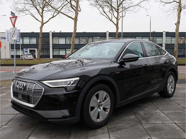 Audi e-tron sportback 55 quattro 95 kwh 300kw automaat 2022 - afbeelding 31 van  31