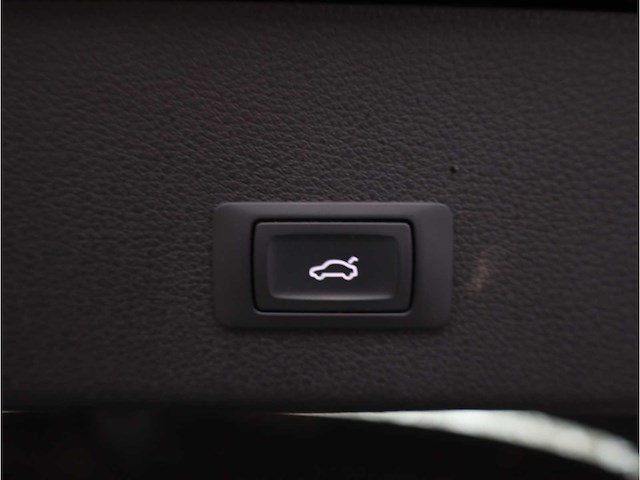 Audi e-tron sportback 55 quattro 95 kwh 300kw automaat 2022 - afbeelding 14 van  31