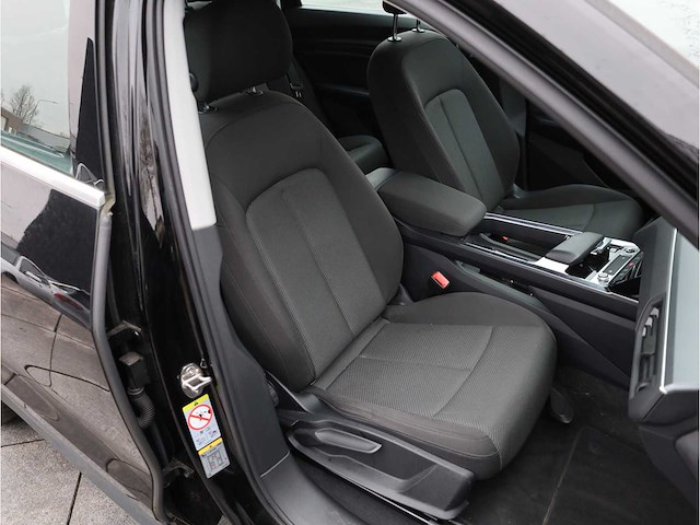 Audi e-tron sportback 55 quattro 95 kwh 300kw automaat 2022 - afbeelding 19 van  31