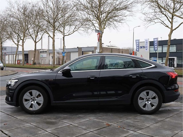 Audi e-tron sportback 55 quattro 95 kwh 300kw automaat 2022 - afbeelding 12 van  31