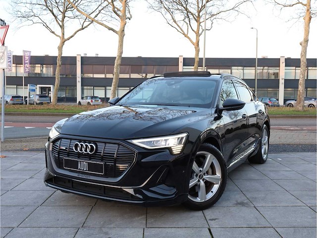 Audi e-tron sportback 55 quattro 95 kwh s-line 2x 300kw automaat 2020 - afbeelding 1 van  47