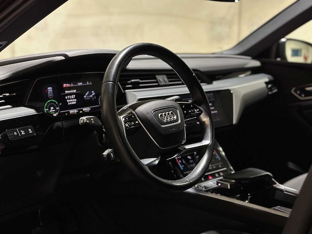 Audi e-tron sportback 55 quattro business edition 95 kwh 408pk 2020 (origineel-nl + 1e eigenaar), k-601-gz - afbeelding 8 van  26