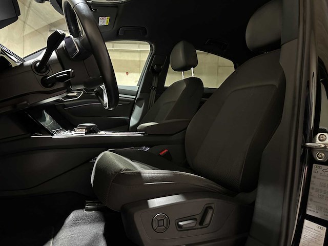 Audi e-tron sportback 55 quattro business edition 95 kwh 408pk 2020 (origineel-nl + 1e eigenaar), k-601-gz - afbeelding 18 van  26