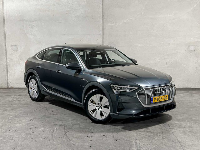 Audi e-tron sportback 55 quattro edition 95 kwh 408pk 2022 (origineel-nl + 1e eigenaar), p-835-gd - afbeelding 2 van  53