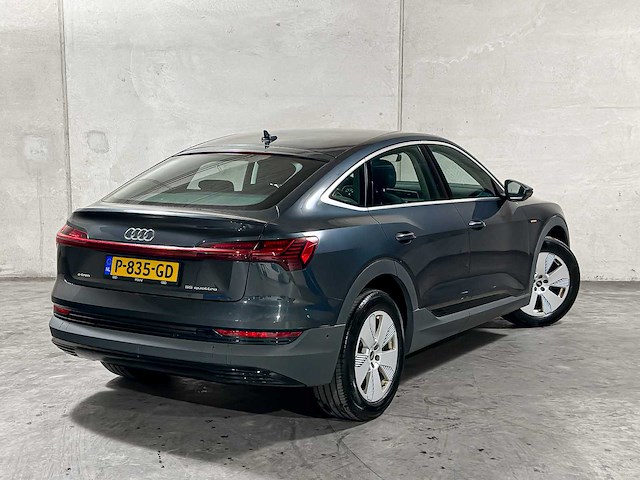 Audi e-tron sportback 55 quattro edition 95 kwh 408pk 2022 (origineel-nl + 1e eigenaar), p-835-gd - afbeelding 5 van  53