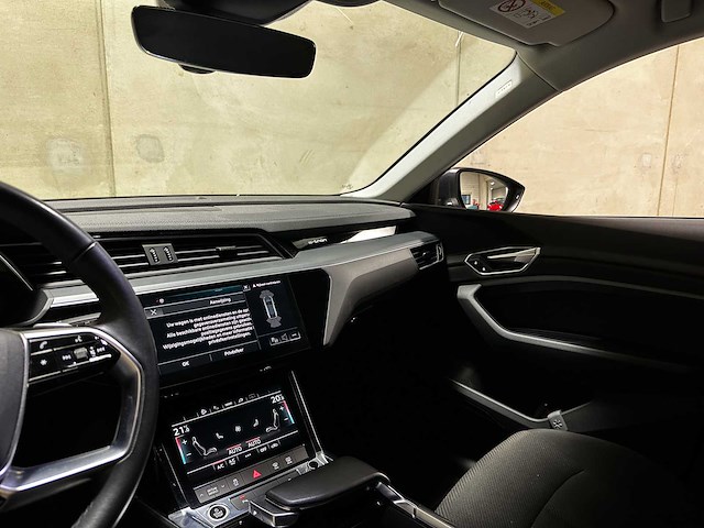 Audi e-tron sportback 55 quattro edition 95 kwh 408pk 2022 (origineel-nl + 1e eigenaar), p-835-gd - afbeelding 14 van  53