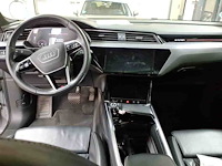 Audi e-tron sportback 55 quattro s-line 95 kwh 300kw automaat 2021 - afbeelding 12 van  16