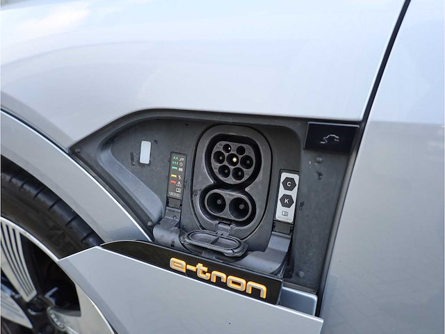Audi e-tron sportback 55 quattro s-line soh 99% 95 kwh 300kw automaat 2021 - afbeelding 22 van  42