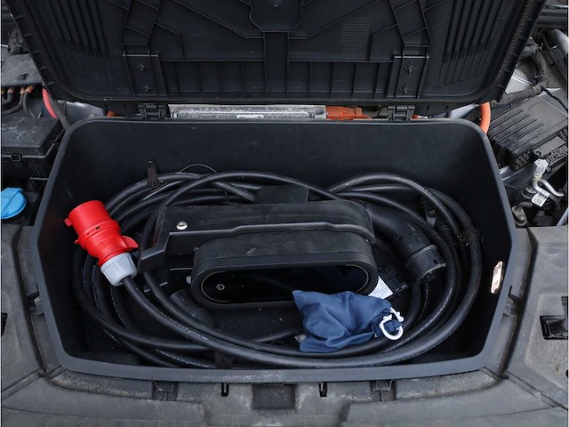 Audi e-tron sportback 55 quattro s-line soh 99% 95 kwh 300kw automaat 2021 - afbeelding 25 van  42