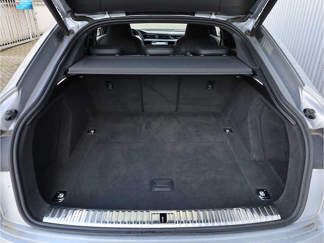 Audi e-tron sportback 55 quattro s-line soh 99% 95 kwh 300kw automaat 2021 - afbeelding 28 van  42