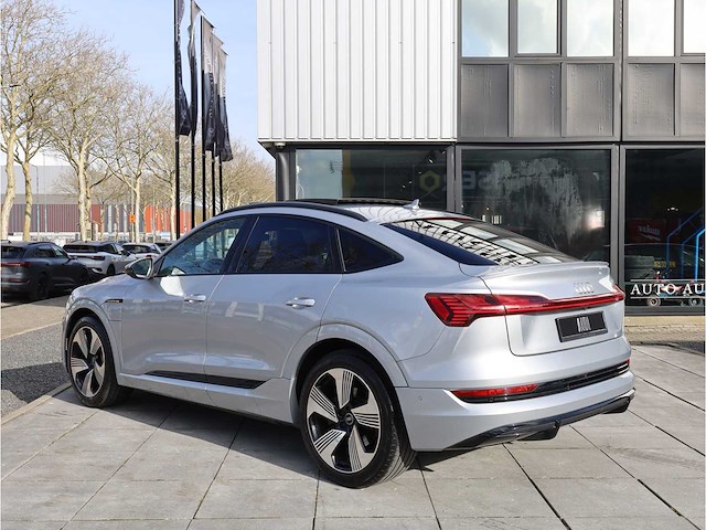Audi e-tron sportback 55 quattro s-line soh 99% 95 kwh 300kw automaat 2021 - afbeelding 23 van  42