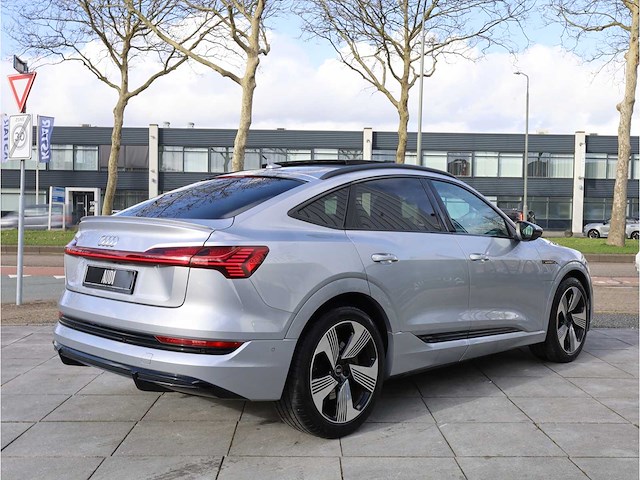 Audi e-tron sportback 55 quattro s-line soh 99% 95 kwh 300kw automaat 2021 - afbeelding 38 van  42