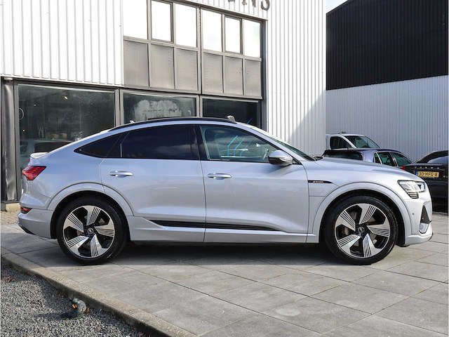 Audi e-tron sportback 55 quattro s-line soh 99% 95 kwh 300kw automaat 2021 - afbeelding 39 van  42