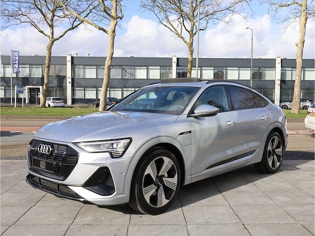Audi e-tron sportback 55 quattro s-line soh 99% 95 kwh 300kw automaat 2021 - afbeelding 42 van  42