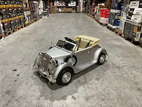 Audi horch 930v zilver elektrische kinderauto - afbeelding 1 van  10