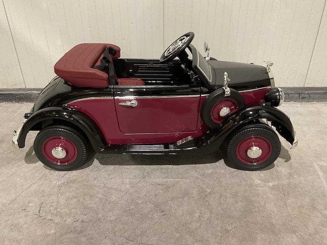 Audi je1005 horch 930v rood speelgoed - afbeelding 32 van  63