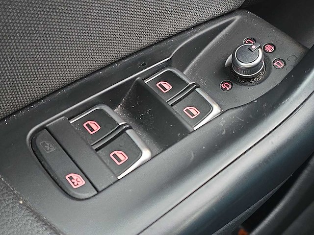 Audi q3 1.4 tfsi cod design pro line plus 2016 | hlx-90-d - afbeelding 4 van  33