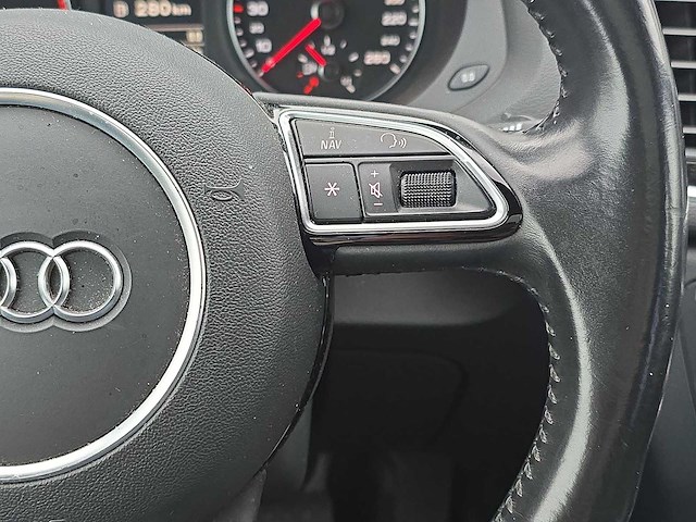 Audi q3 1.4 tfsi cod design pro line plus 2016 | hlx-90-d - afbeelding 13 van  33