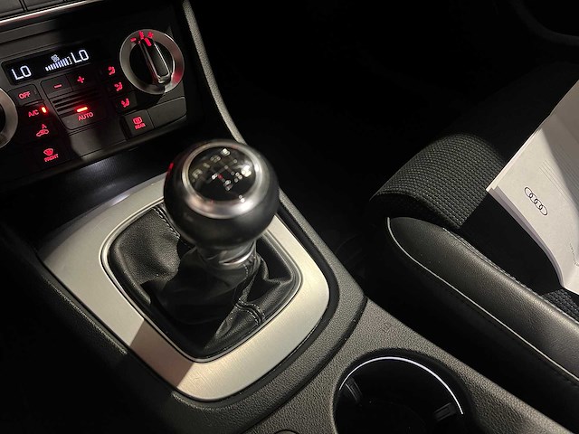 Audi q3 2.0 tfsi quattro sport edition, 6-xfp-44 - afbeelding 10 van  25