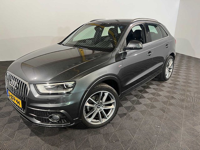 Audi q3 2.0 tfsi quattro sport edition, 6-xfp-44 - afbeelding 1 van  25
