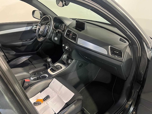 Audi q3 2.0 tfsi quattro sport edition, 6-xfp-44 - afbeelding 23 van  25
