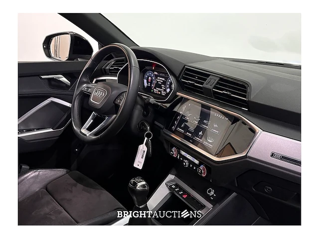 Audi q3 35 business edition tfsi 149pk 2021 (origineel-nl), l-582-lt - afbeelding 2 van  31
