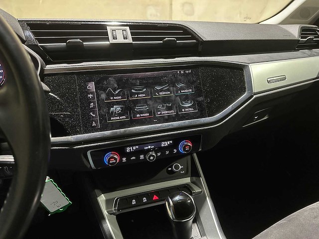 Audi q3 35 tfsi pro line business 150pk 2020 (origineel-nl + 1e eigenaar), g-399-zv - afbeelding 18 van  39