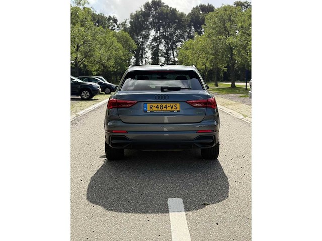 Audi q3 40 tfsi quattro s line edition one 2019 | r-484-vs i - afbeelding 23 van  34