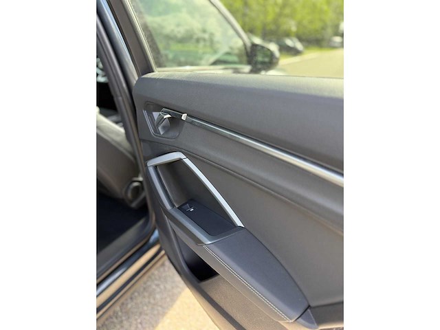 Audi q3 40 tfsi quattro s line edition one 2019 | r-484-vs i - afbeelding 7 van  34