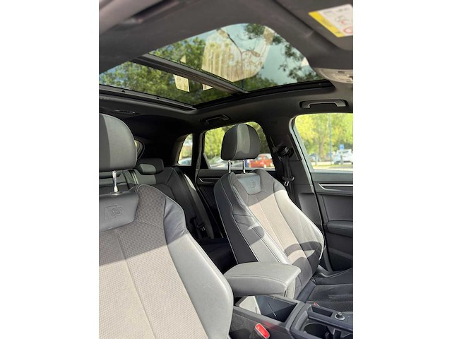 Audi q3 40 tfsi quattro s line edition one 2019 | r-484-vs i - afbeelding 16 van  34