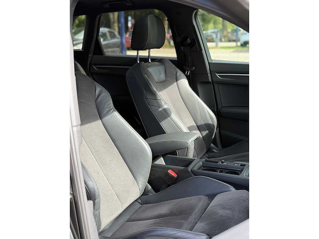 Audi q3 40 tfsi quattro s line edition one 2019 | r-484-vs i - afbeelding 20 van  34