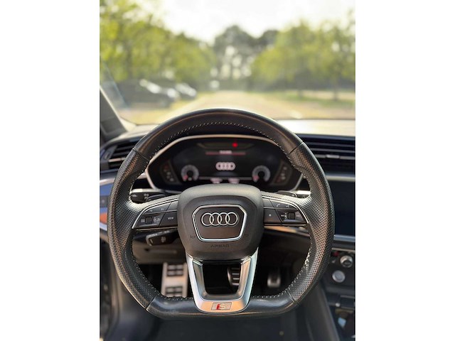 Audi q3 40 tfsi quattro s line edition one 2019 | r-484-vs i - afbeelding 32 van  34