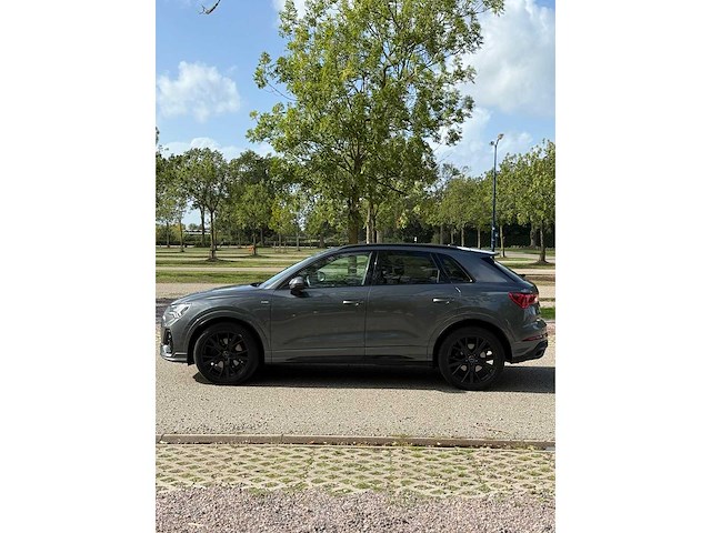 Audi q3 40 tfsi quattro s line edition one 2019 | r-484-vs i - afbeelding 10 van  34