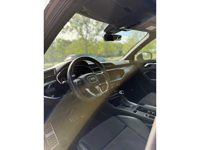 Audi q3 40 tfsi quattro s line edition one 2019 | r-484-vs i - afbeelding 12 van  34