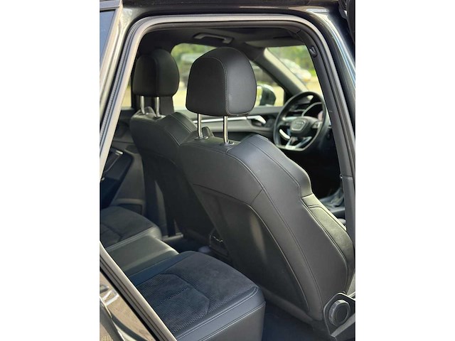 Audi q3 40 tfsi quattro s line edition one 2019 | r-484-vs i - afbeelding 24 van  34