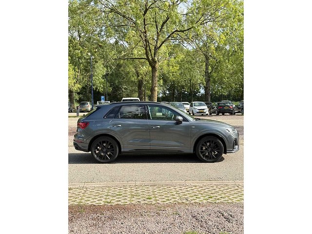 Audi q3 40 tfsi quattro s line edition one 2019 | r-484-vs i - afbeelding 31 van  34