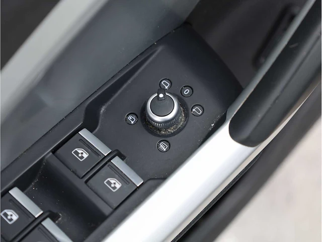 Audi q3 45 tfsi e edition phev 245pk automaat 2022 - afbeelding 5 van  42