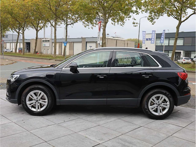 Audi q3 45 tfsi e edition phev 245pk automaat 2022 - afbeelding 12 van  42