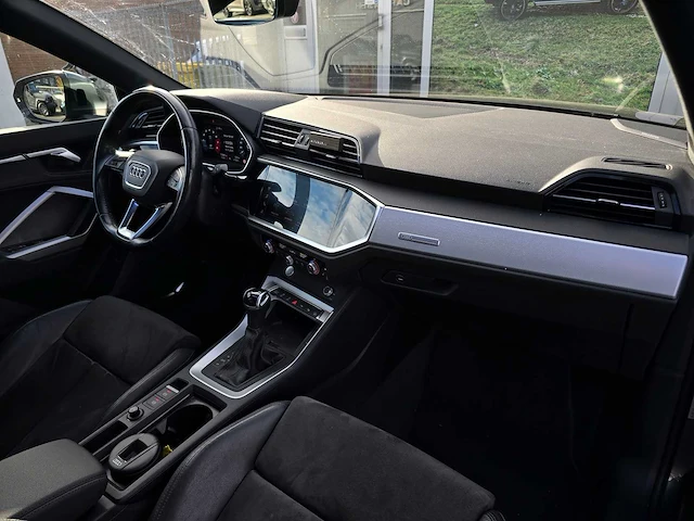 Audi q3 sportback 35 tfsi pro line s 2020 | j-690-tb - afbeelding 16 van  24