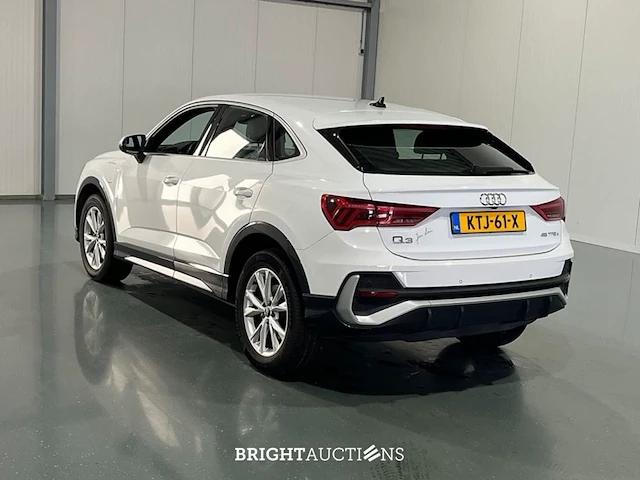 Audi q3 sportback 45 e s edition tfsi 266pk 2023, ktj-61-x - afbeelding 19 van  29