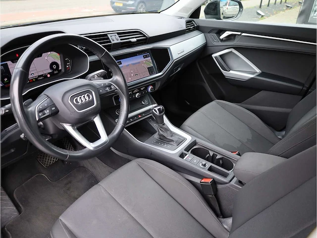 Audi q3 sportback 45 tfsi e edition 245pk automaat 2023 - afbeelding 2 van  33