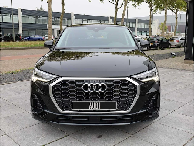 Audi q3 sportback 45 tfsi e edition 245pk automaat 2023 - afbeelding 30 van  31