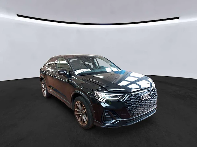 Audi q3 sportback 45 tfsi e phev 245pk automaat 2022 hybride benzine - afbeelding 12 van  19