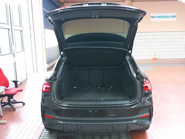 Audi q3 sportback 45 tfsi e phev 245pk automaat 2022 hybride benzine - afbeelding 17 van  19