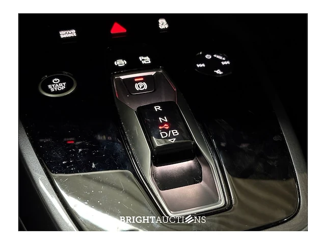 Audi q4 40 s edition 77 kwh 2022 (origineel-nl), r-245-lf - afbeelding 18 van  39