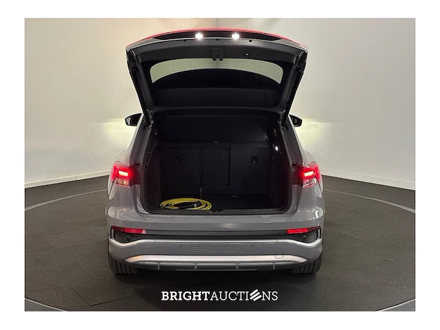 Audi q4 40 s edition 77 kwh 2022 (origineel-nl), r-245-lf - afbeelding 20 van  39