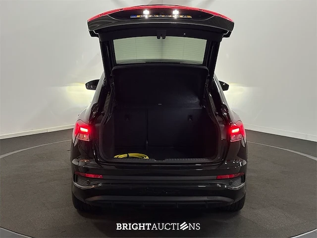 Audi q4 40 s edition 77 kwh 2022 (origineel-nl), r-864-kr - afbeelding 18 van  37