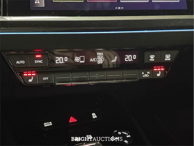 Audi q4 50 launch edition s competition quattro 77 kwh 2021 (origineel-nl), n-031-pl - afbeelding 19 van  44